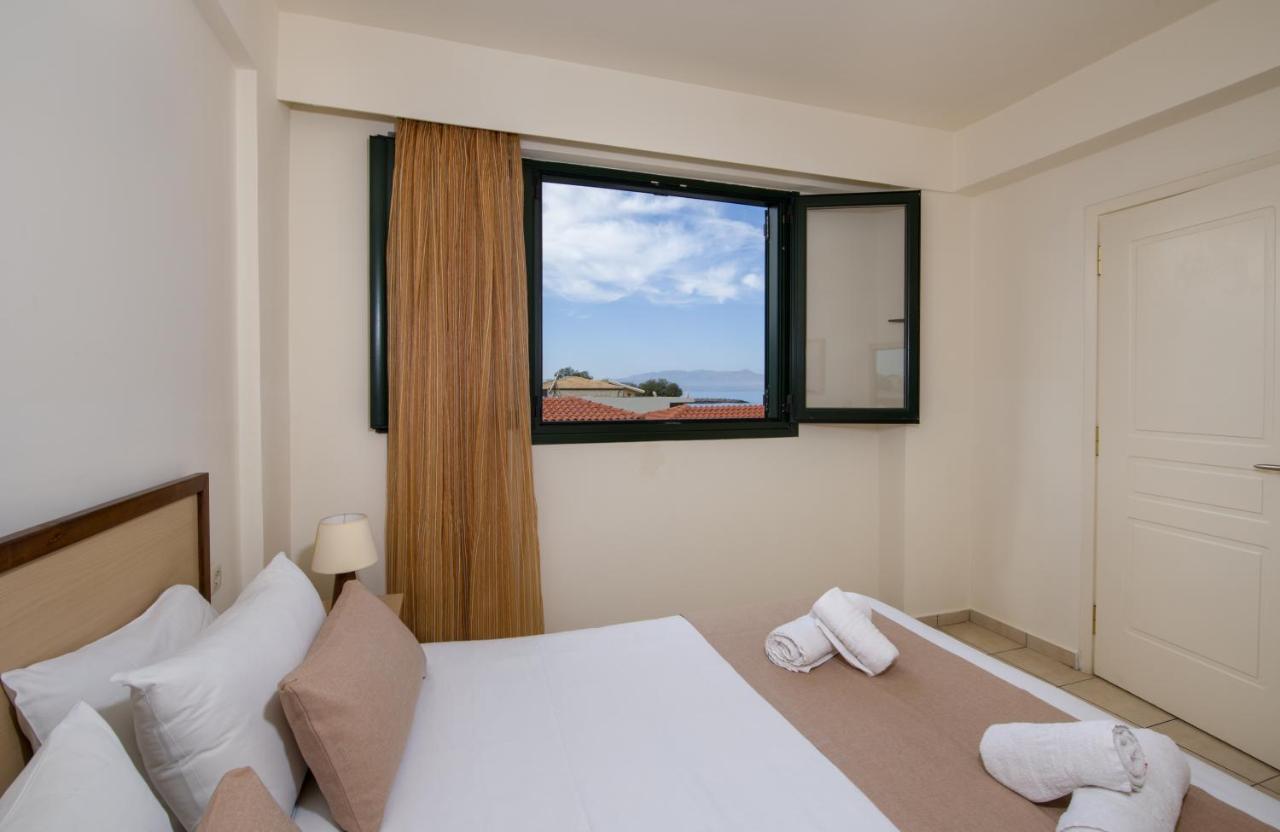Agia Marina Margarita Beach Hotel מראה חיצוני תמונה