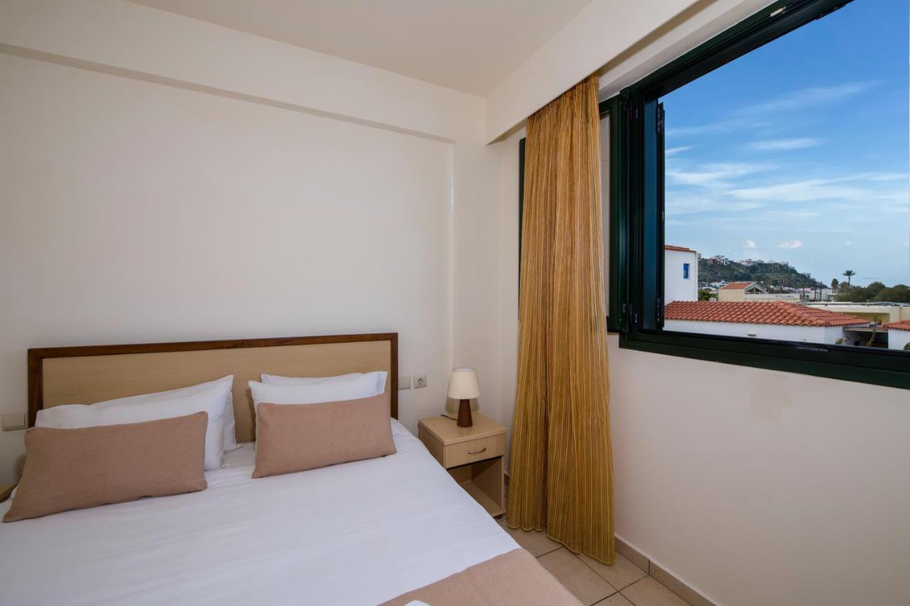Agia Marina Margarita Beach Hotel מראה חיצוני תמונה