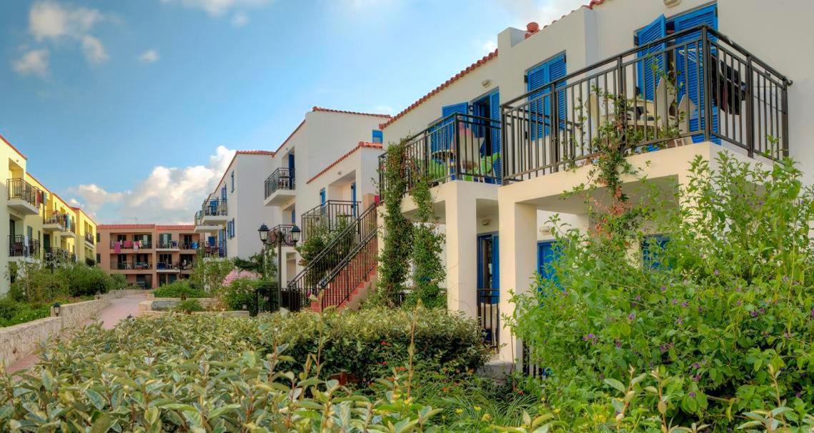 Agia Marina Margarita Beach Hotel מראה חיצוני תמונה